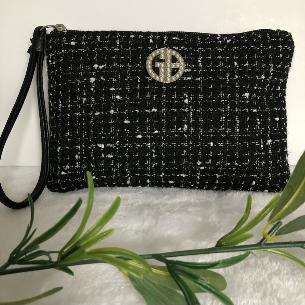 Gianni Bernini Wristlet Clutch, NWOT